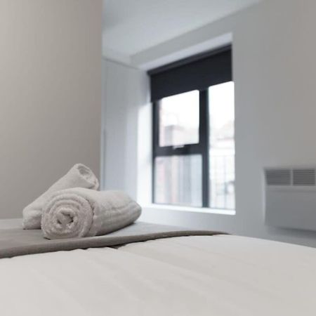 Lovely 1 Bed Apartment In Liverpool Centre Extérieur photo
