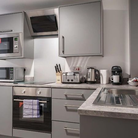 Lovely 1 Bed Apartment In Liverpool Centre Extérieur photo