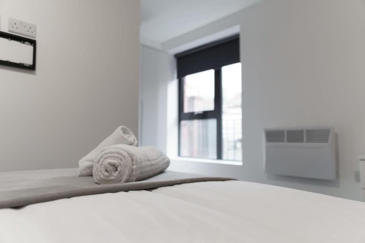 Lovely 1 Bed Apartment In Liverpool Centre Extérieur photo