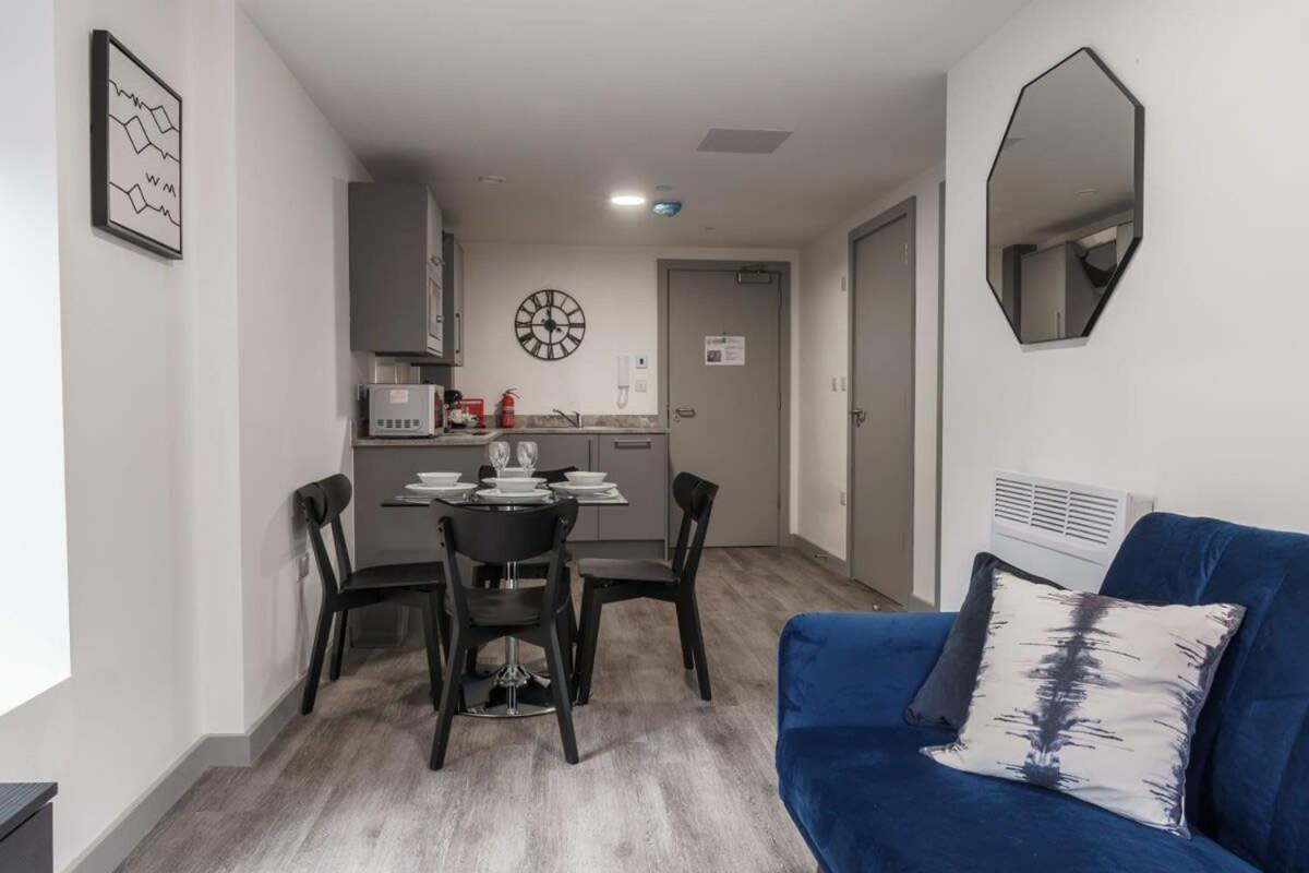 Lovely 1 Bed Apartment In Liverpool Centre Extérieur photo