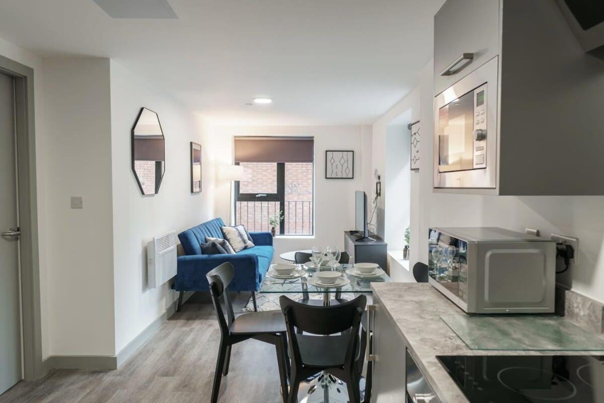 Lovely 1 Bed Apartment In Liverpool Centre Extérieur photo