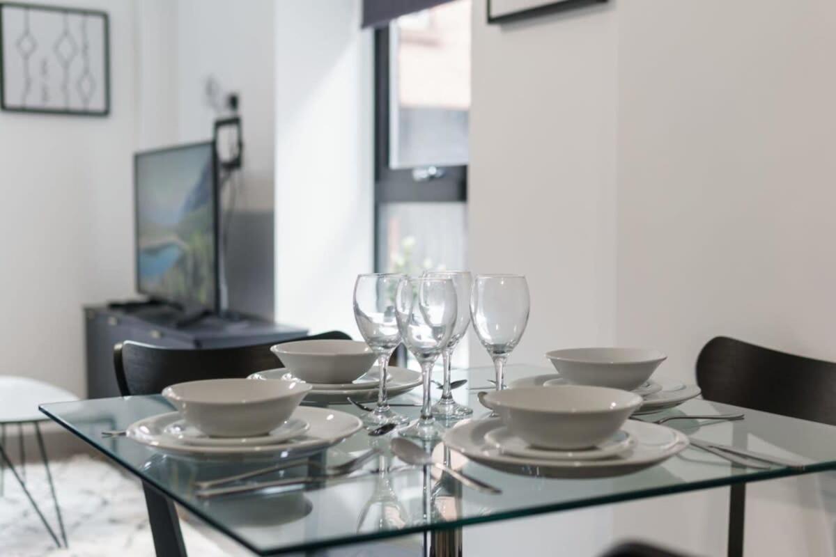 Lovely 1 Bed Apartment In Liverpool Centre Extérieur photo